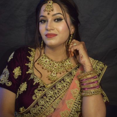 💖 Unveil the Magic of Classic Bridal Beauty at Lakmé Academy Jayanagar! 💖👰 Calling all makeup